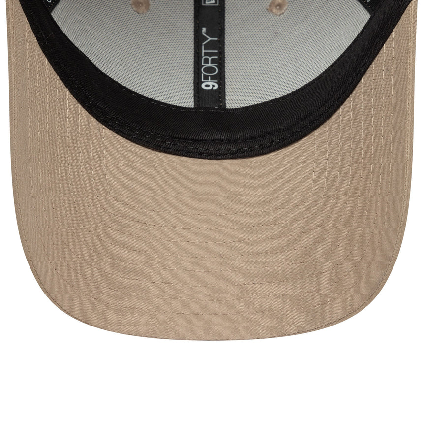 Gorra de los New York Yankees, New Era, 9FORTY, esencial, color pastel, marrón