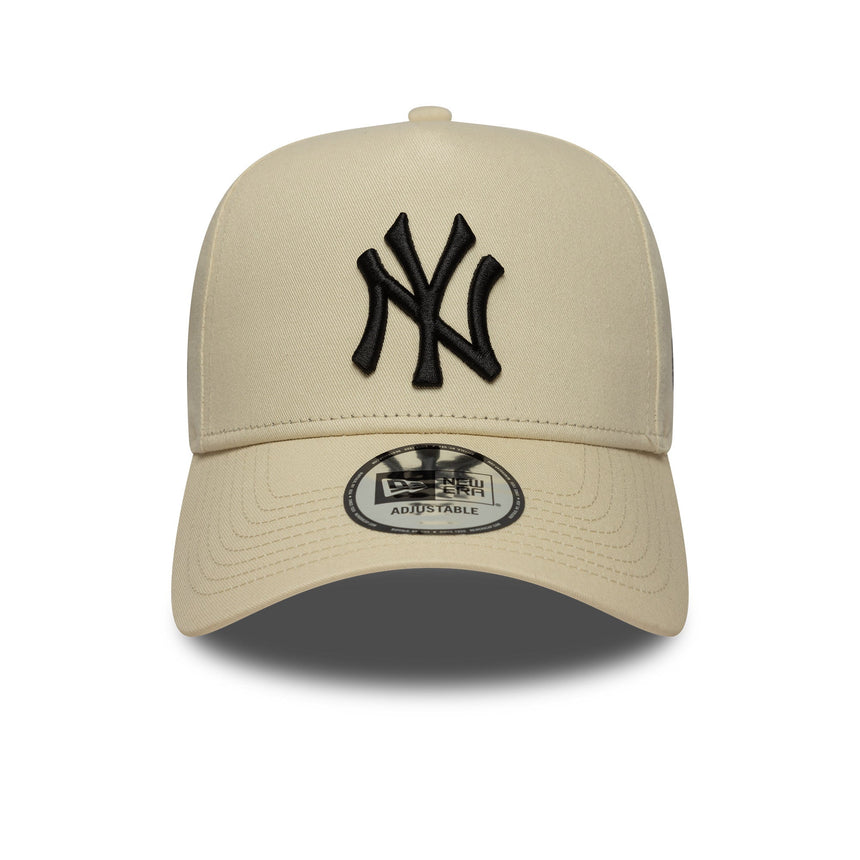 Gorra de los New York Yankees, color beige, con parche lateral, estilo A-frame, New Era, 9FORTY.