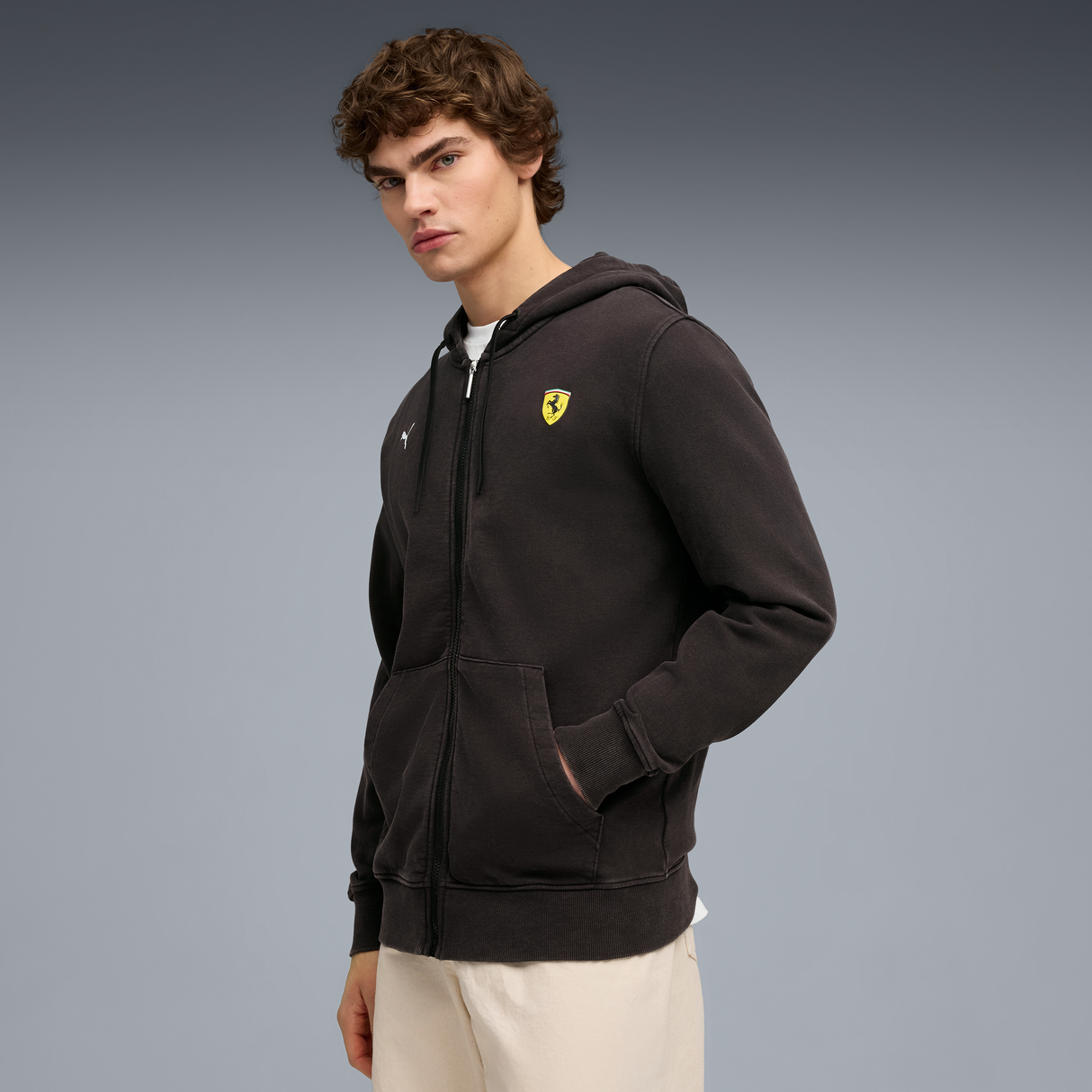 Sudadera con cremallera de Ferrari, Puma, negra 🔥