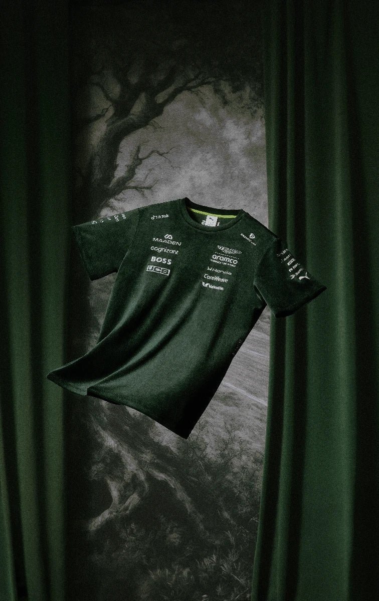 Camiseta del equipo Aston Martin UK Special Edition 2026 - modelo trasera