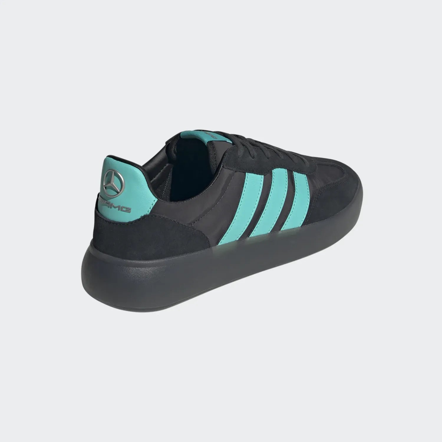 Mercedes Zapatillas Barreda Decode 🔥