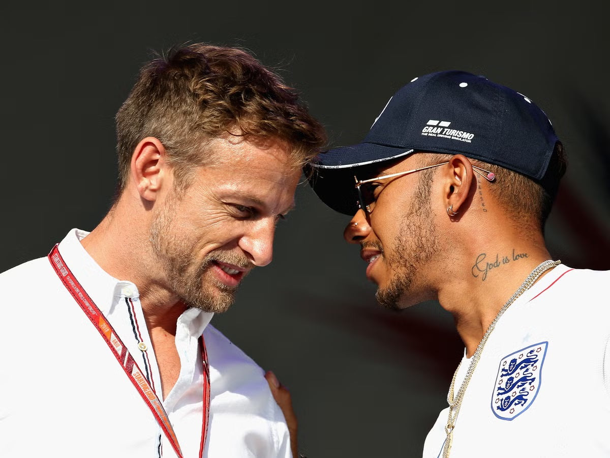 Botón: "Hamilton ya es demasiado viejo para esto..."