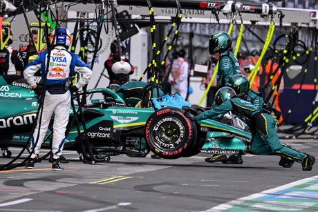 Alonso y Stroll valoran mejoras de Aston Martin