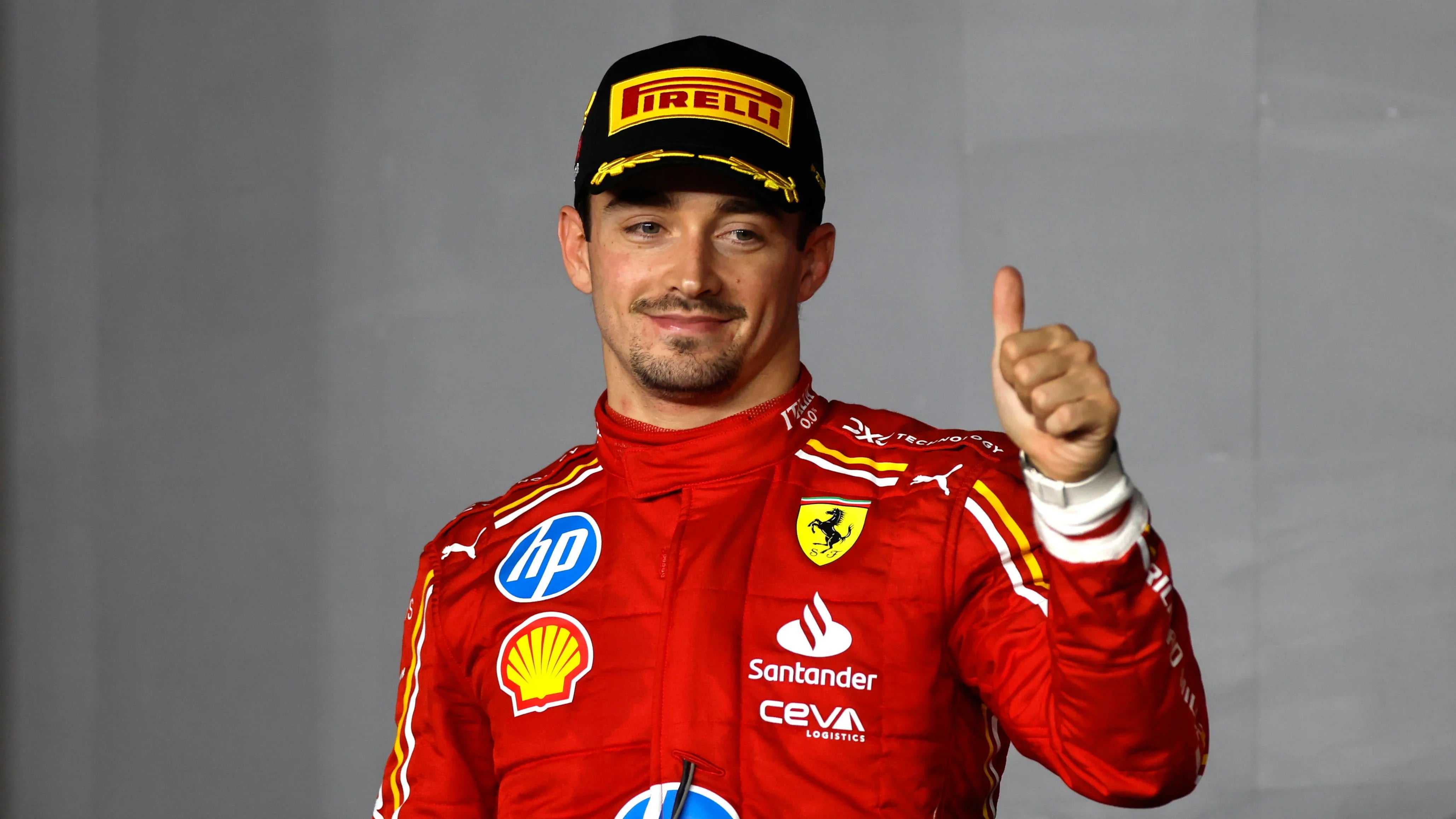 ¡Leclerc sorprende y arrebata el liderato en la primera vuelta!