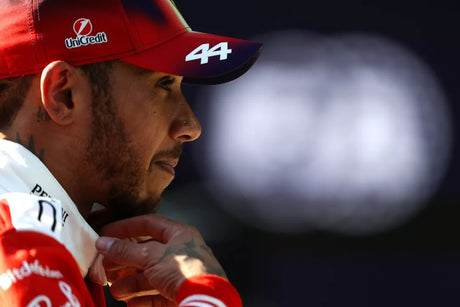 Hamilton pierde dos puestos tras sanción en Hungría