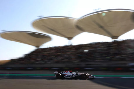 Bearman y Ocon analizan el difícil fin de semana de Haas