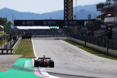 Problemas de velocidad y desventaja de McLaren ante Mercedes