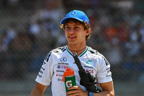 Antonelli gana en Monza y Ferrari sufre problemas