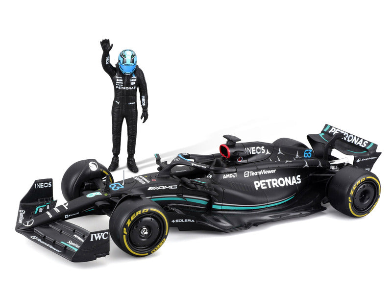 Mercedes coche a escala, bburago, George Russell, #63, 1:24, W14 E, con piloto
