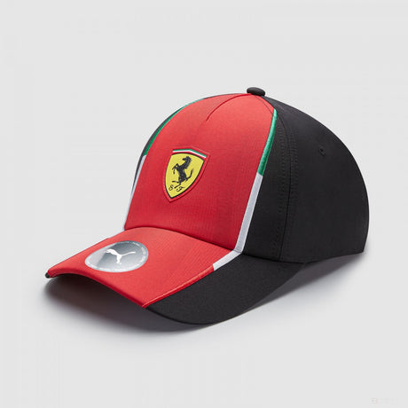 Gorra de béisbol de la escudería Ferrari, Rosso Corsa-PUMA negra, 2023