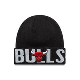 Gorro beanie de Chicago Bulls, New Era, logotipo tipográfico, negro
