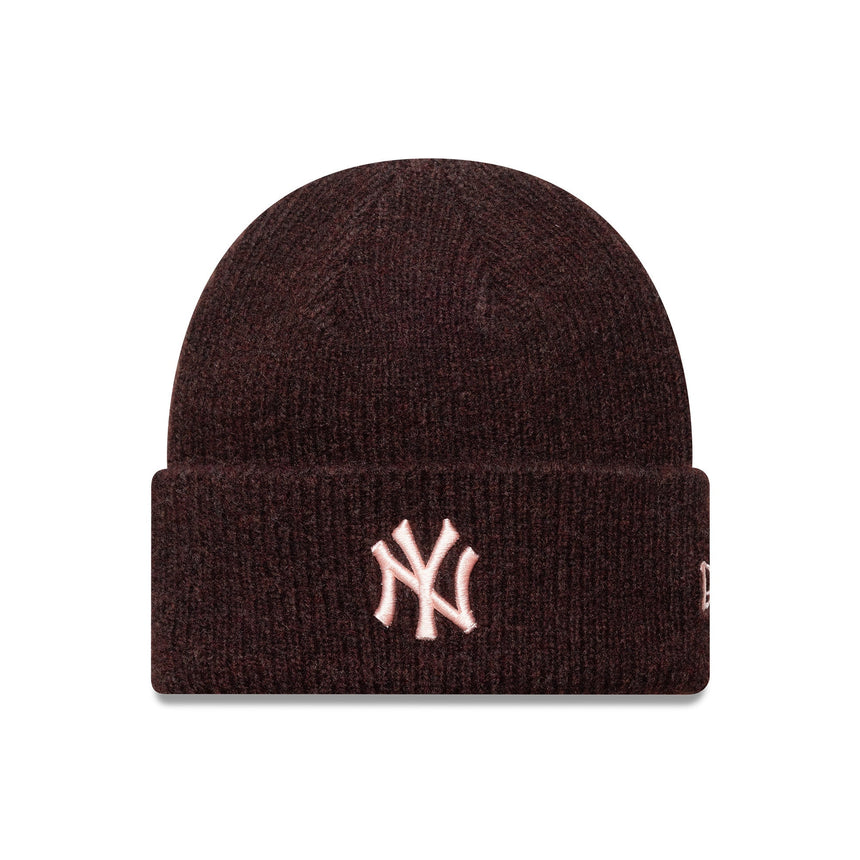 Gorro tipo beanie de los Yankees de Nueva York, puño ancho para mujer, New Era, rojo