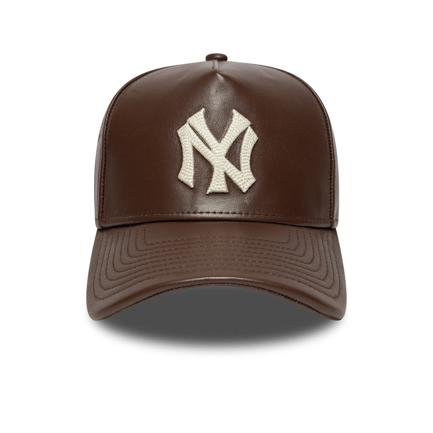 Gorra de los Yankees de Nueva York, cuero, New Era, estilo A-frame, marrón
