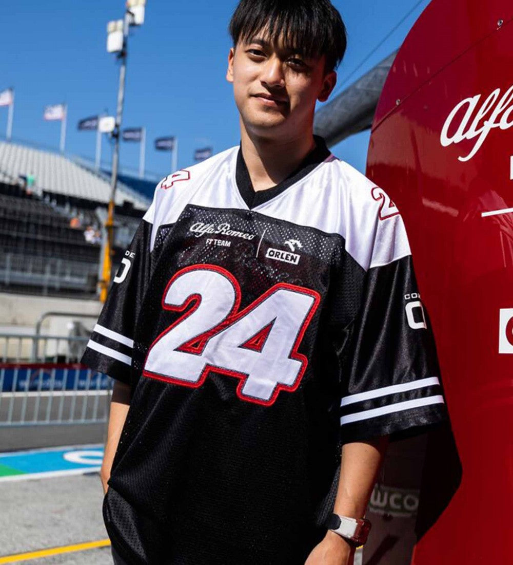 Alfa Romeo American Football Jersey Zhou 24, 2022